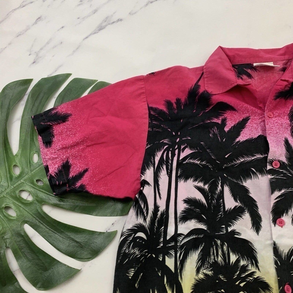 Mens Vintage Hawaiian Aloha Shirt Size M Pink Black Palms Bahamas Tropical Tiki - Picture 4 of 11